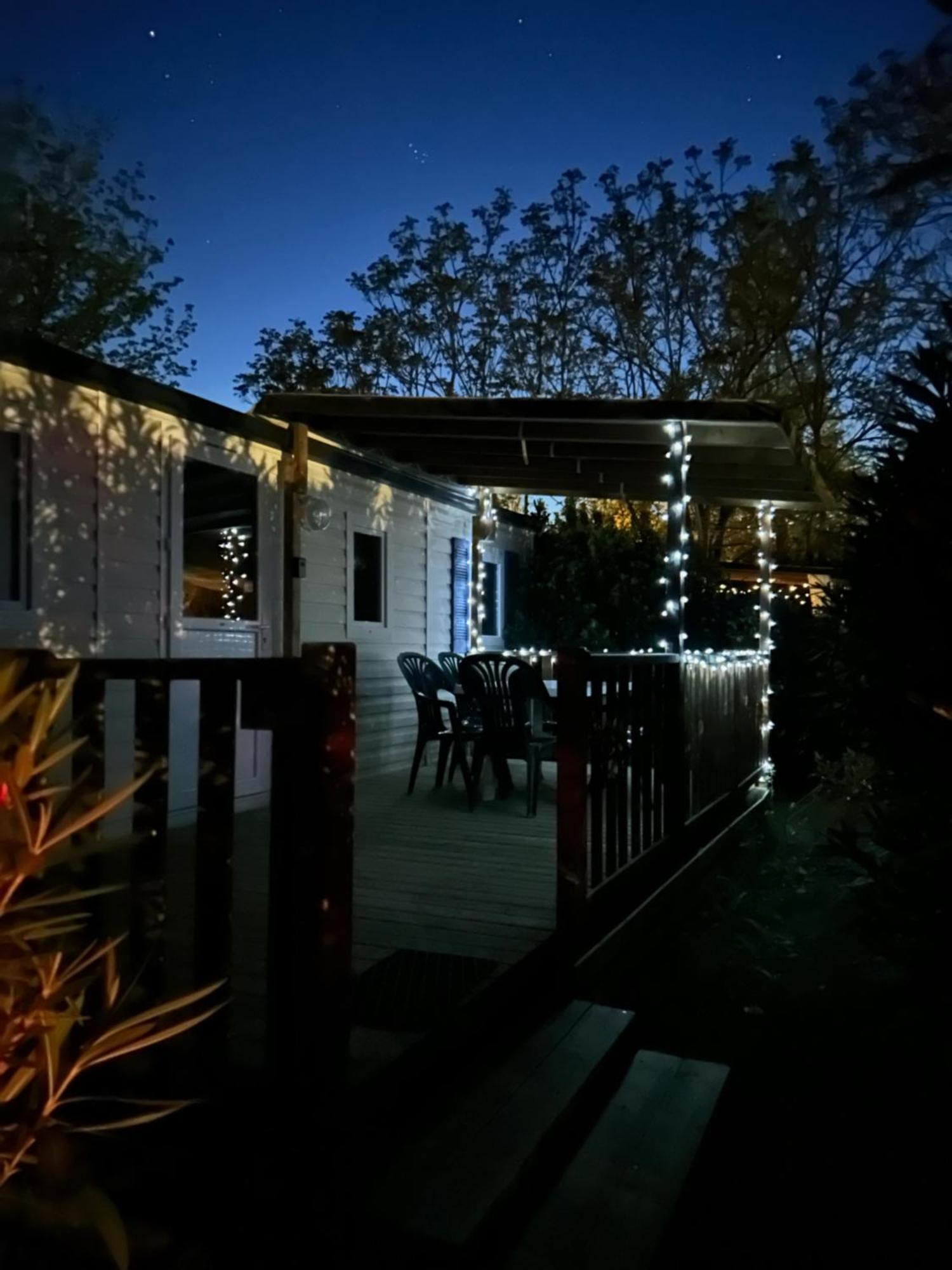 Mobil-Home Au Pied Du Luberon La Roque-d'Antheron Exterior foto